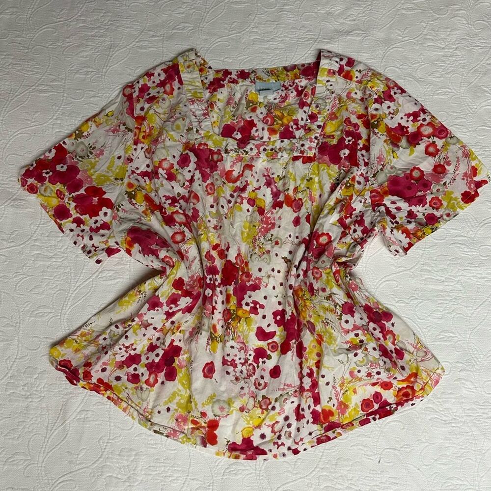 Women’s Floral Top Size 4X